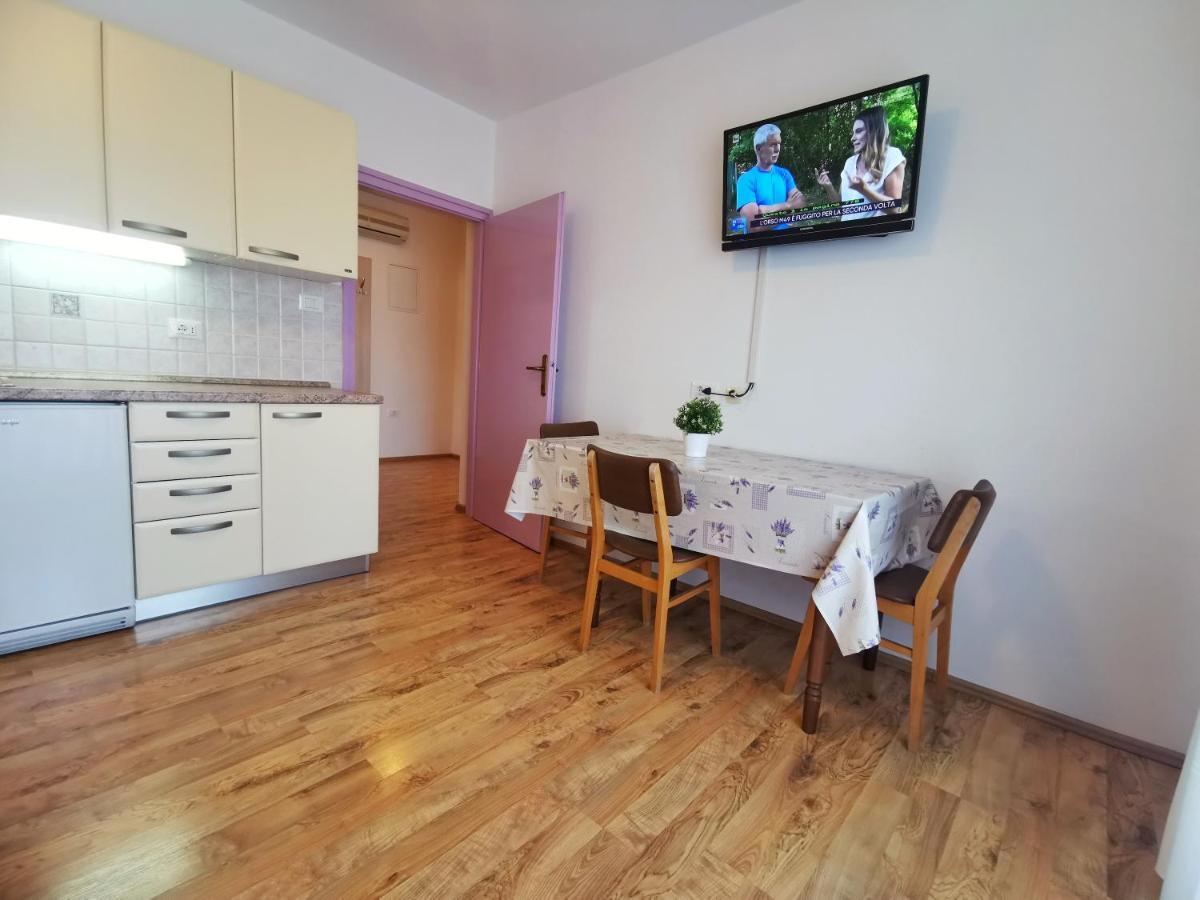Apartments Sokolic Нерезине Экстерьер фото